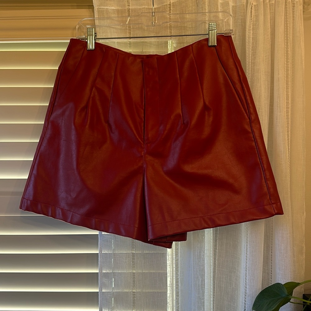 RED LEATHER SHORTS